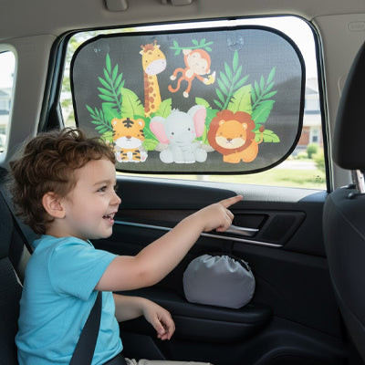 bébé observant pare soleil bebe voiture motifs animaux