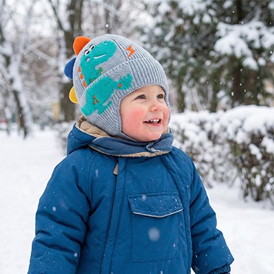 bonnet pour bebe garcon avec design dinosaure