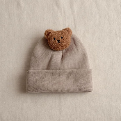 bonnet pour bebe kaki avec design ours