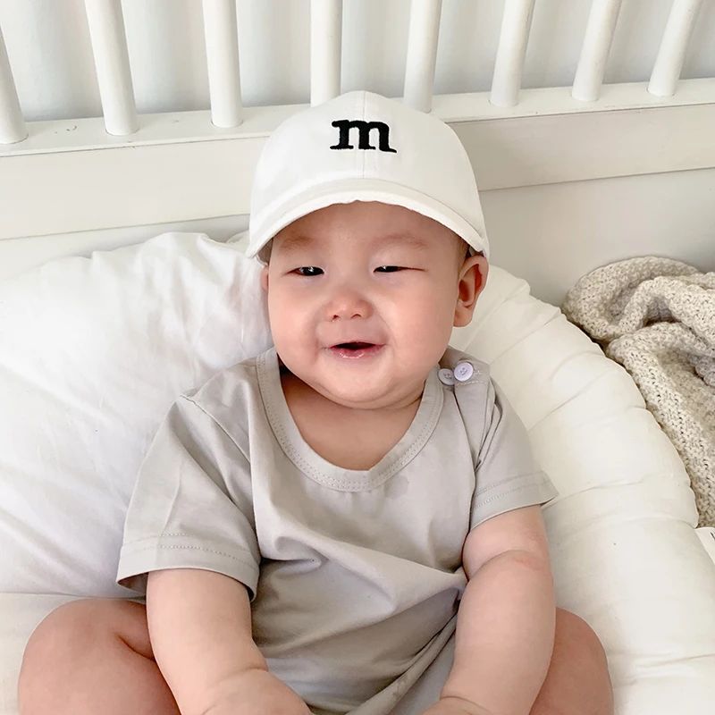 casquette enfant monogramme brodé avec confort bébé