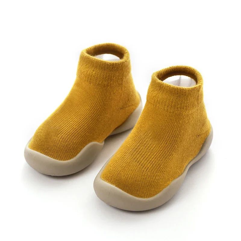 chaussure pour bebe jaune antidérapante