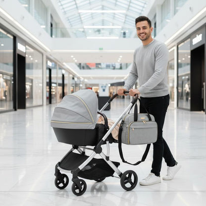 papa bébé au centre commercial avec sac a langer gris