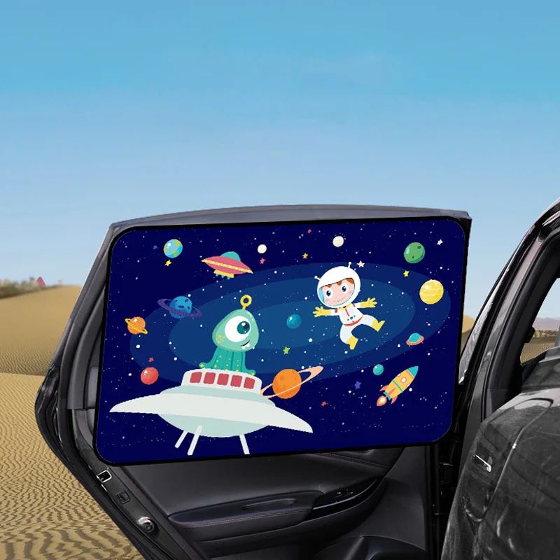 pare soleil voiture bébé avec motifs espace sur vitre arrière