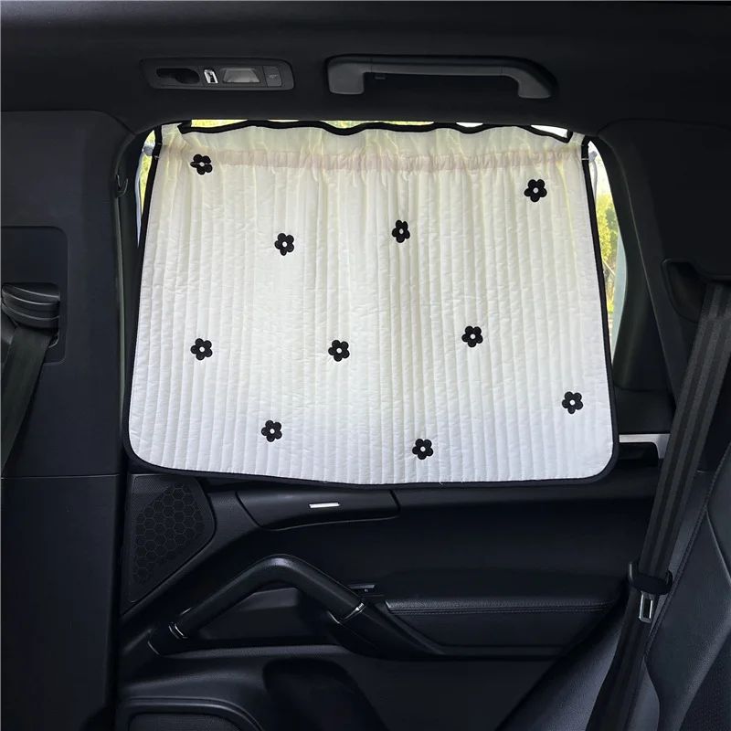pare soleil voiture bébé design fleur noire occultant pour fenêtre