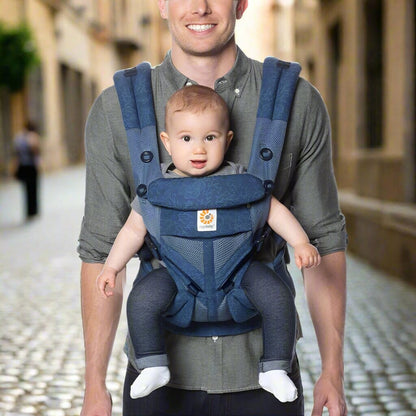 porte bébé ergonomique bleuprint avec bébé position face avant