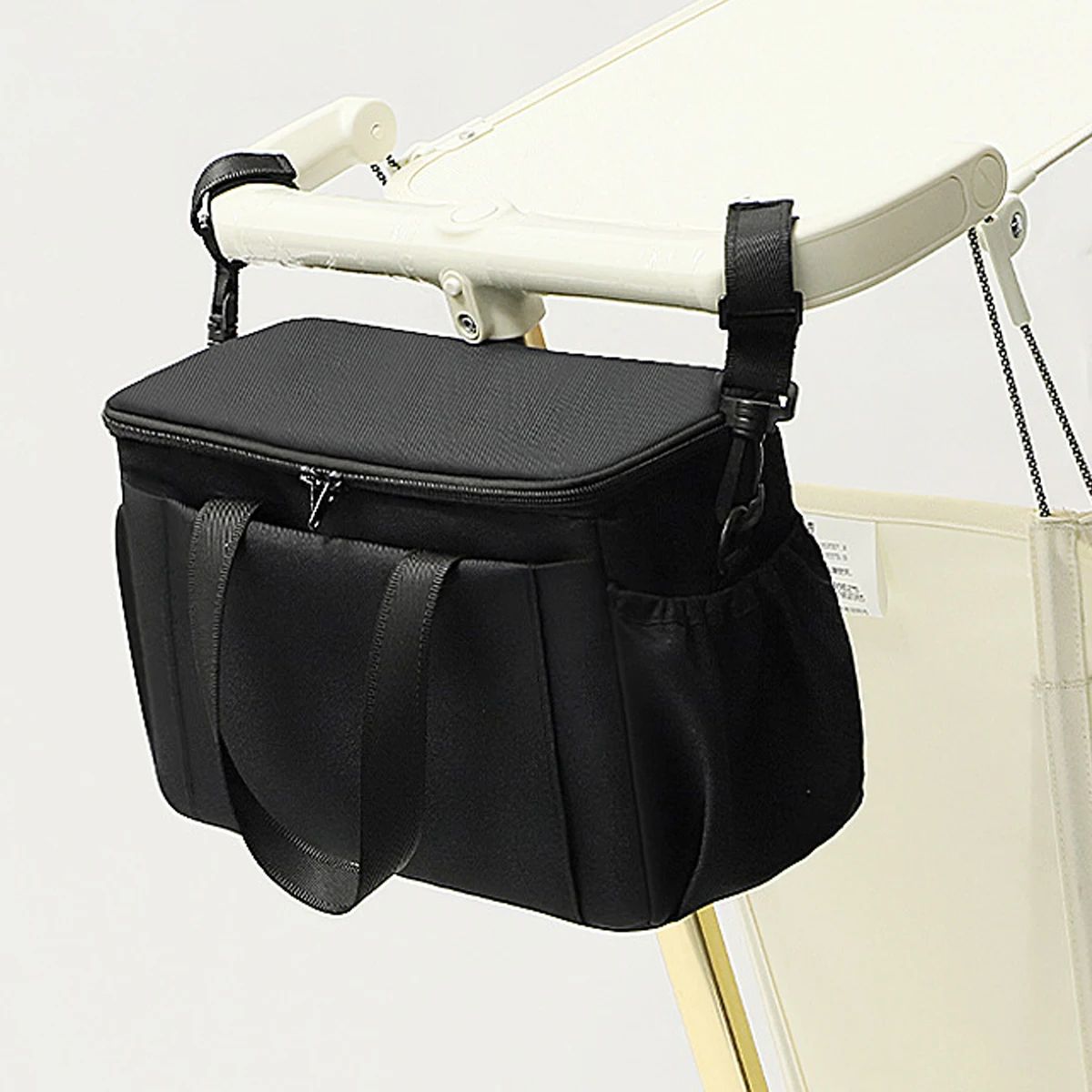 sac à langer noir compatible poussette ergobaby